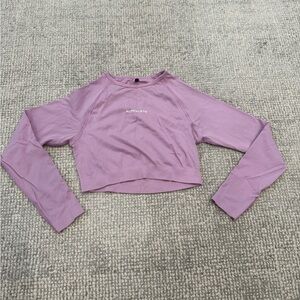 Alphalete Amplify Long Sleeve Crop Top